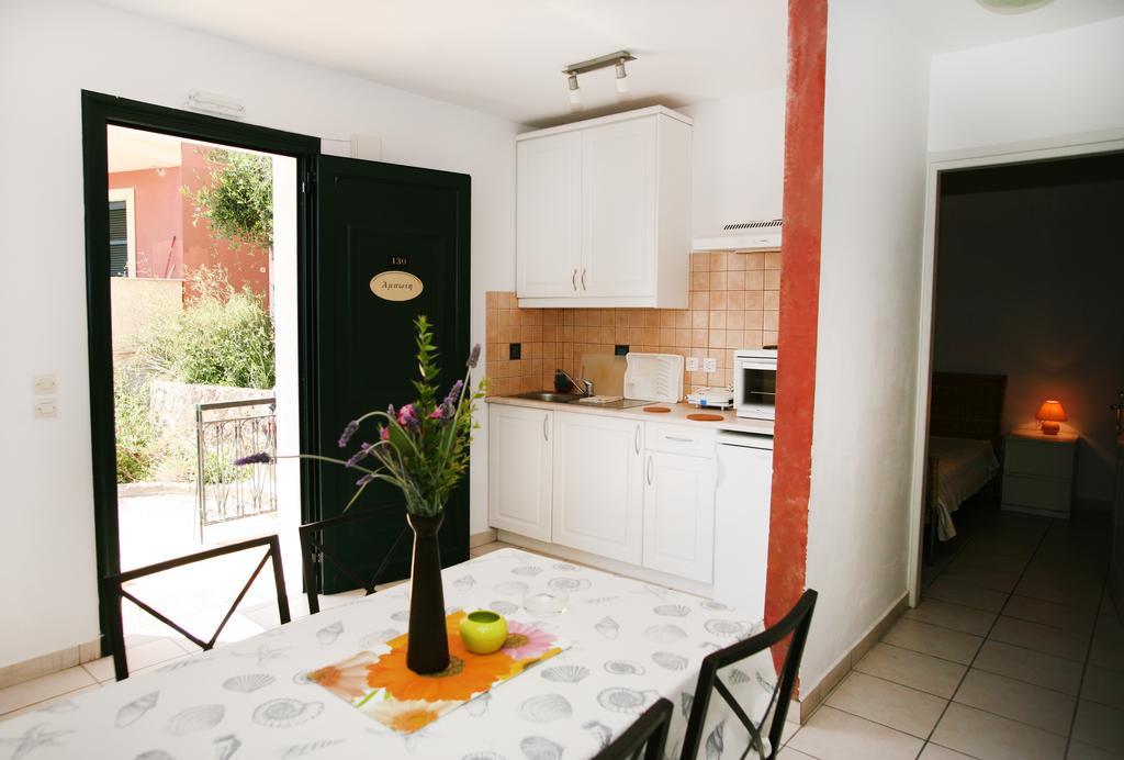 Glyfada Gorgona Apartments Exterior photo
